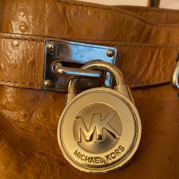 Michael Kors Faux Ostrich Bag - Picture 2 of 5